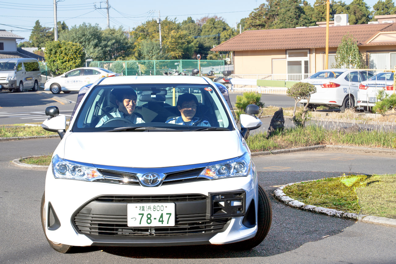 普通自動車